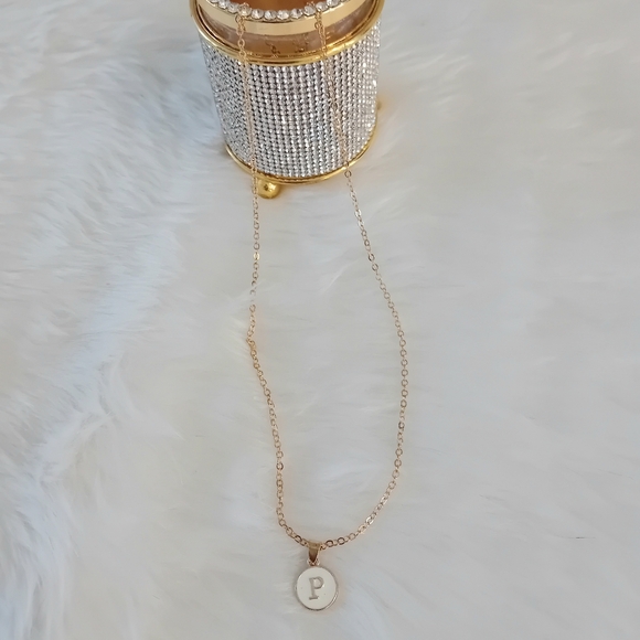 Very light P lecklace for dinner movies and more - Picture 2 of 4